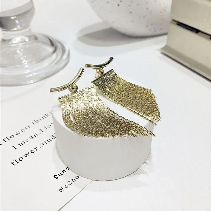 Aretes Brisco Statement